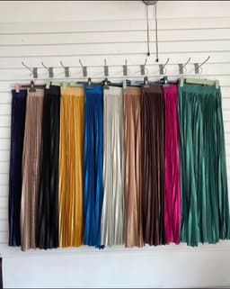 Pleated skirt